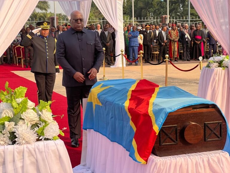 RDC : Le Chef de l’État accueille la dépouille mortelle de Patrice Émery Lumumba