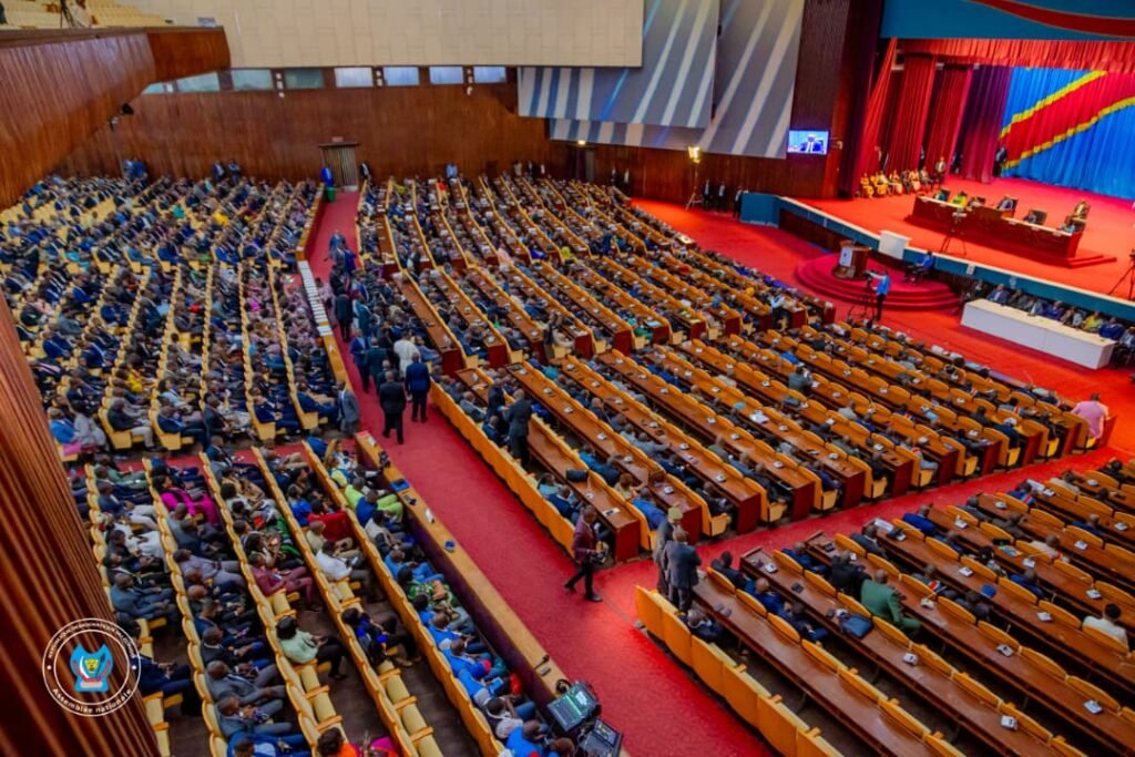 Assemblée nationale : une commission spéciale va examiner les pétitions visant cinq membres du bureau