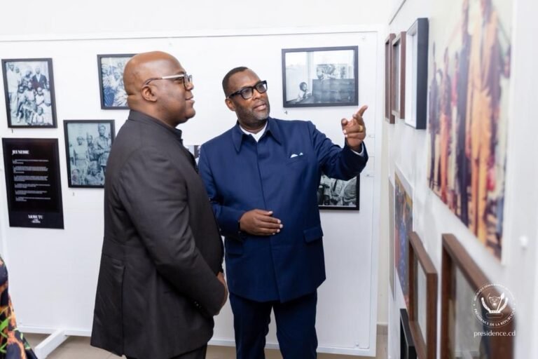 RDC : Félix Tshisekedi visite l’exposition « Mobutu : une vie, un destin »