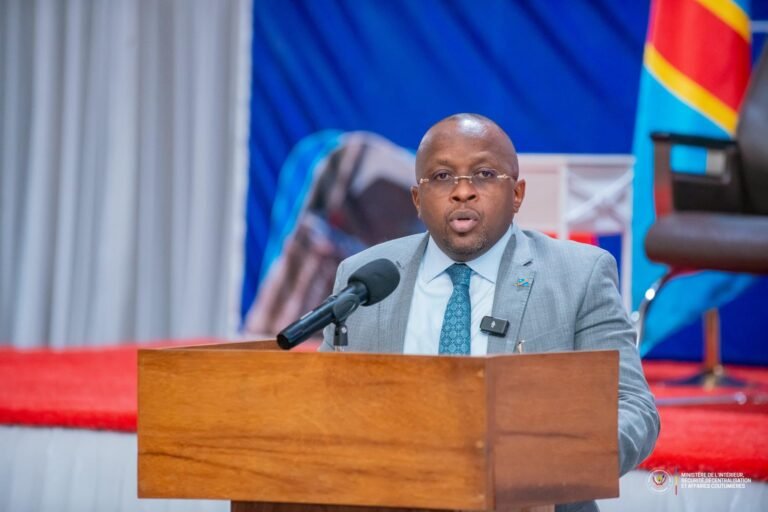 RDC : le gouvernement condamne les violations massives des droits humains dans l’Est du pays