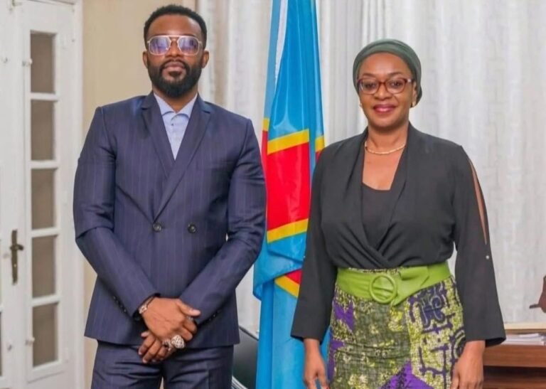 RDC : le ministère de la Culture dément tout financement du concert de Fally Ipupa au Stade de France