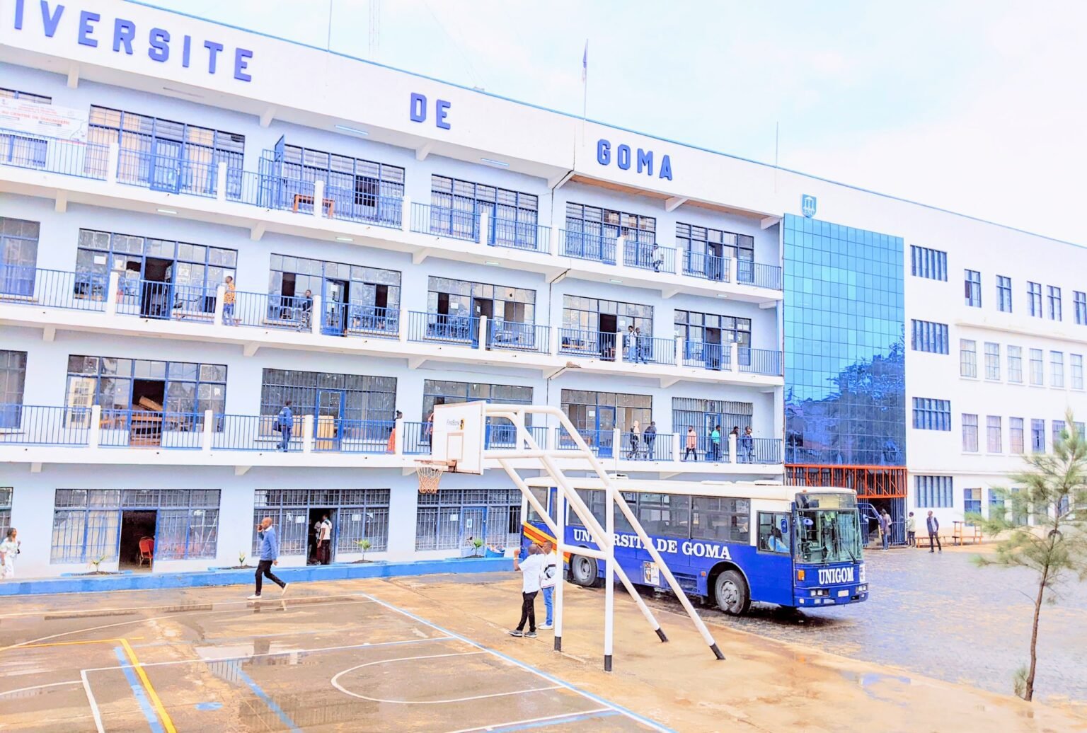 Guerre à l’Est : le gouvernement suspend provisoirement les activités académiques dans les établissements du Nord et Sud Kivu